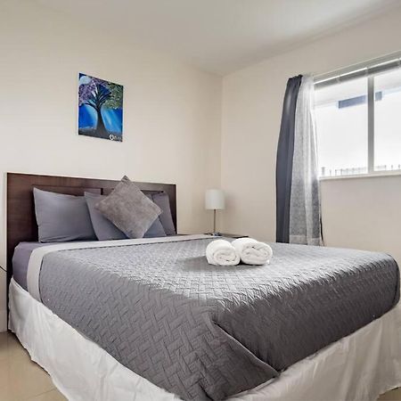 A2 - Endless Summer Vacation Rentals - 3 Bedroom Apartment Close To Casino フォート・ローダーデール エクステリア 写真