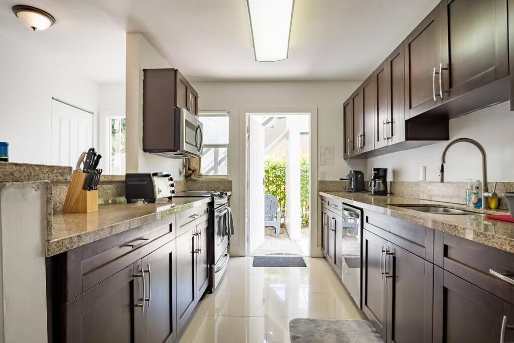 A2 - Endless Summer Vacation Rentals - 3 Bedroom Apartment Close To Casino フォート・ローダーデール エクステリア 写真