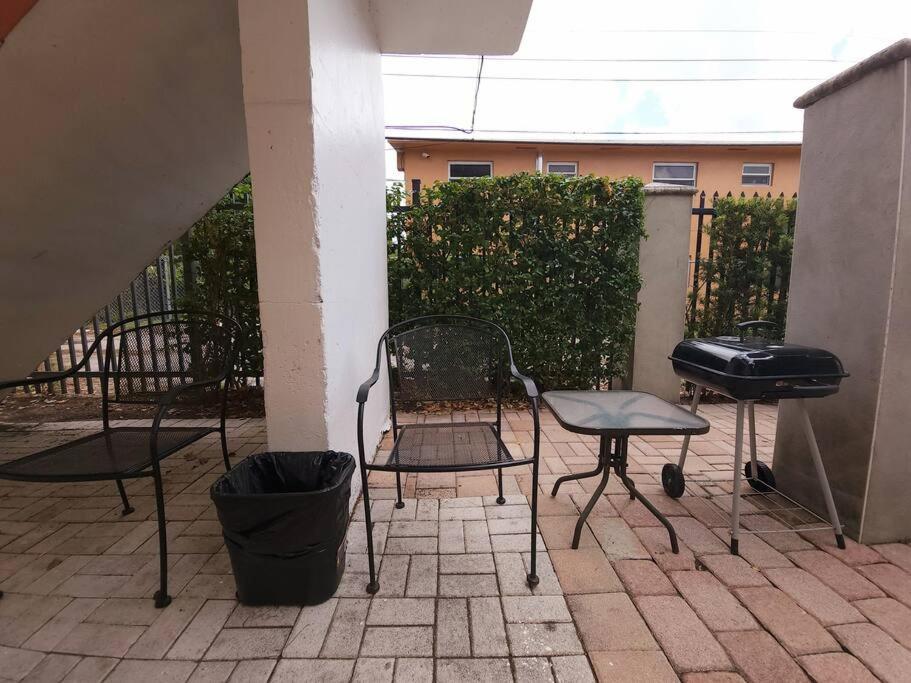 A2 - Endless Summer Vacation Rentals - 3 Bedroom Apartment Close To Casino フォート・ローダーデール エクステリア 写真