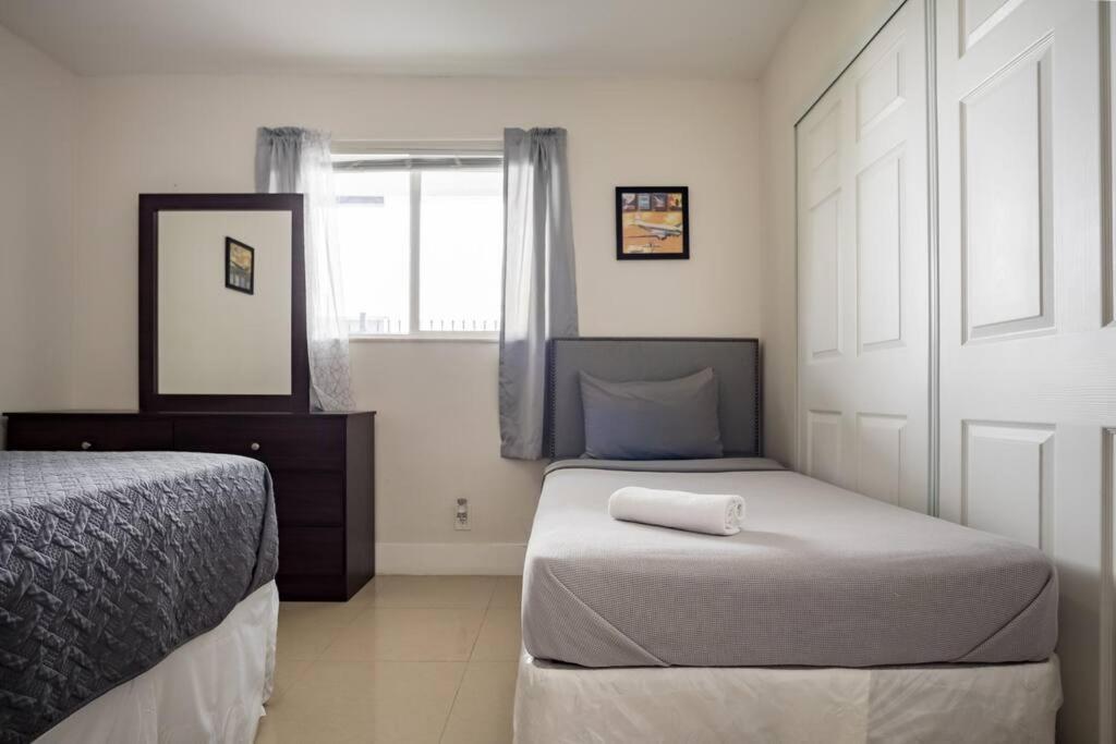 A2 - Endless Summer Vacation Rentals - 3 Bedroom Apartment Close To Casino フォート・ローダーデール エクステリア 写真