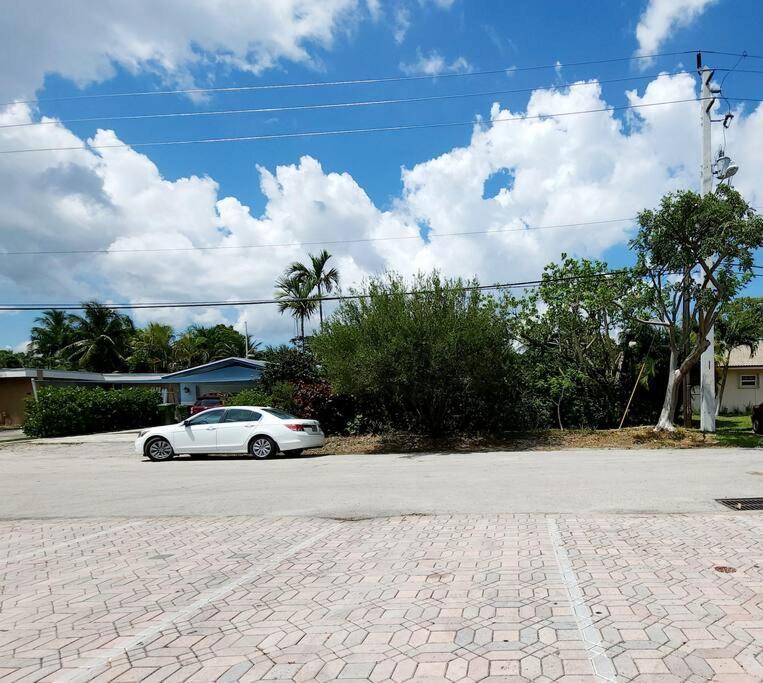 A2 - Endless Summer Vacation Rentals - 3 Bedroom Apartment Close To Casino フォート・ローダーデール エクステリア 写真